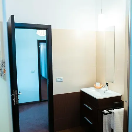Elegant House 3*